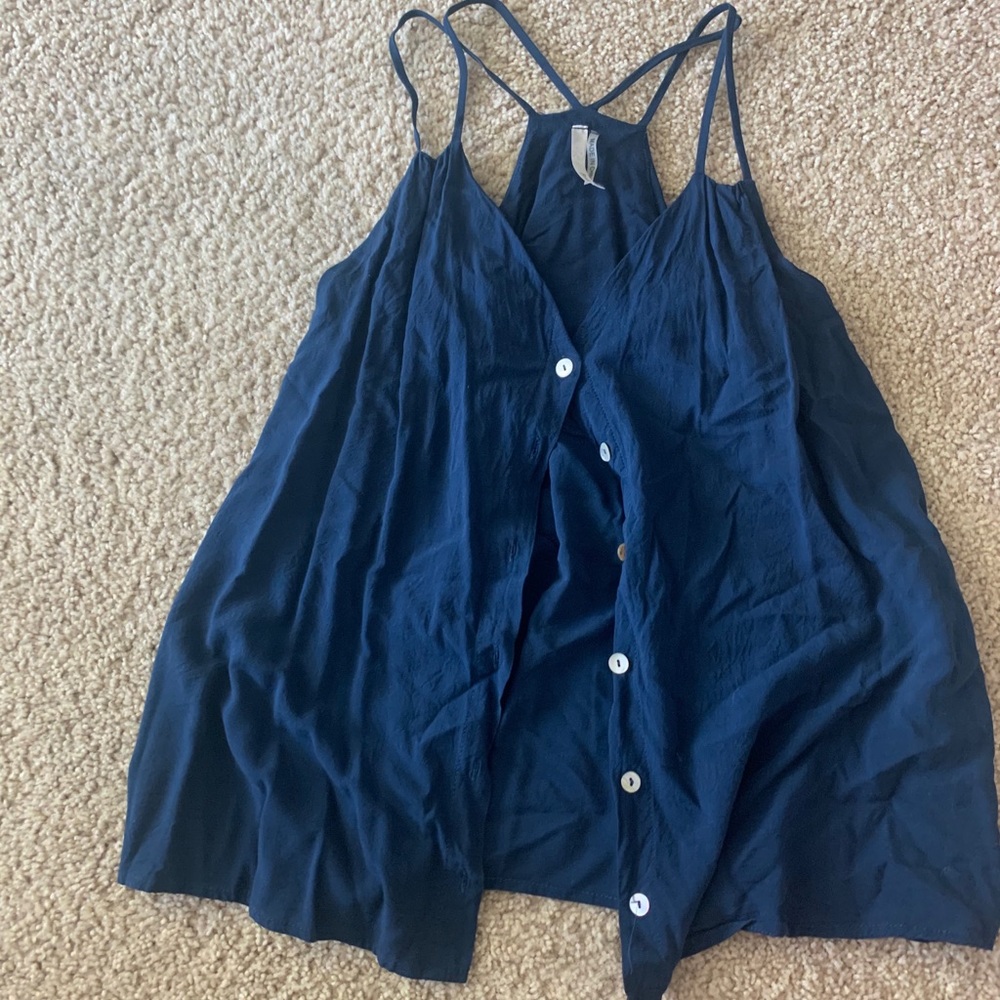 Tank - Picture 2 of 3